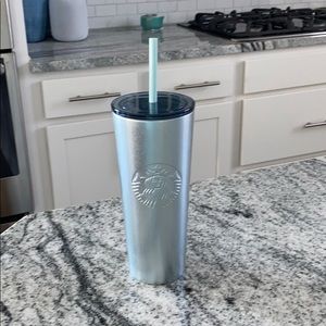 Brand NEW RARE Elsa Starbucks Tumbler